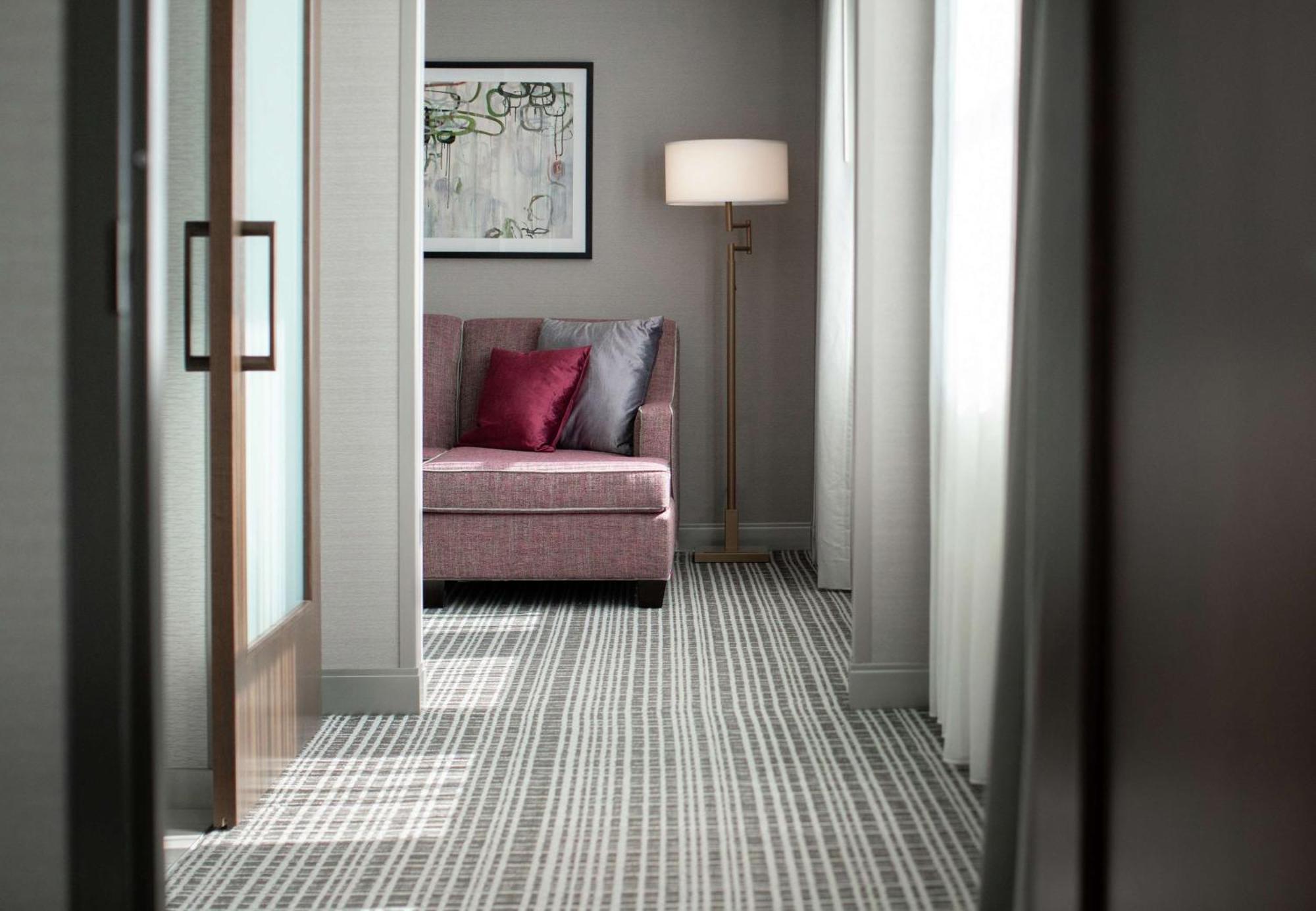 The Axis Moline Hotel, Tapestry Collection By Hilton Экстерьер фото