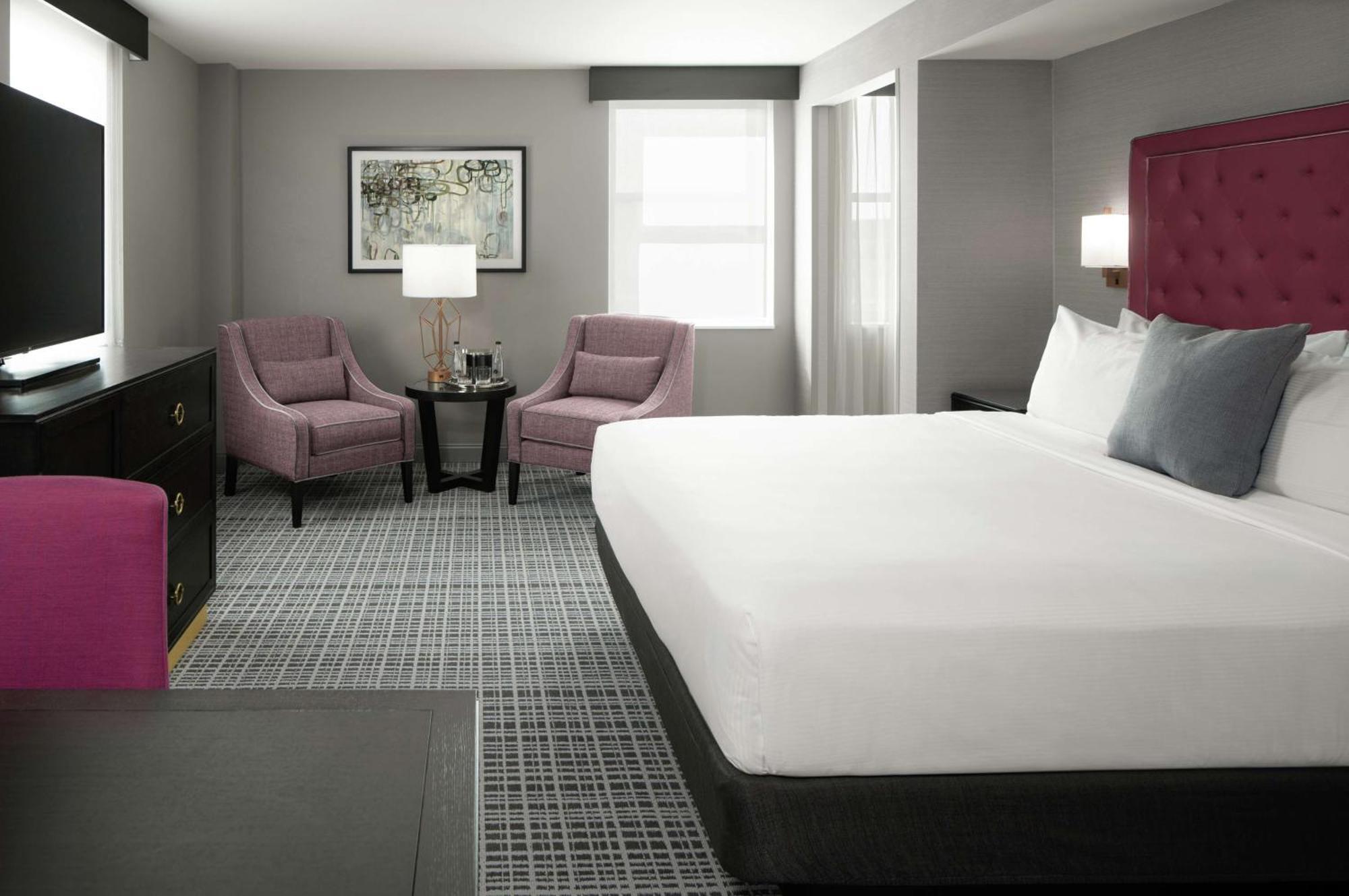 The Axis Moline Hotel, Tapestry Collection By Hilton Экстерьер фото